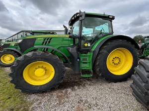 Tractor Agrícola 6195R