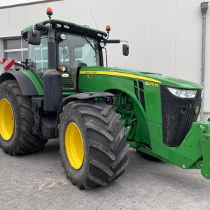 Tractor Agrícola 8270R