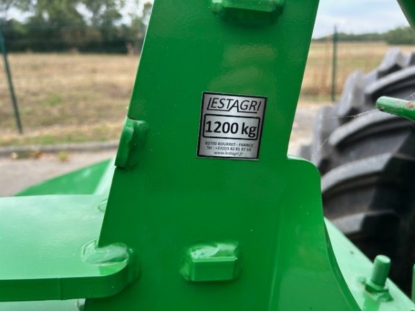 WhatsApp Image 2026-04-09 at 14.49.09 (6) TRACTOR AGRÍCOLA 7R330