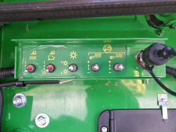 13563_15 COSECHADORA AGRÍCOLA S780i / 735PF
