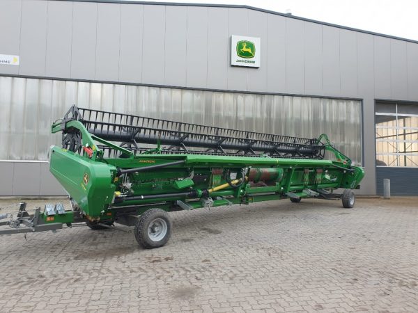 13563_7 COSECHADORA AGRÍCOLA S780i / 735PF