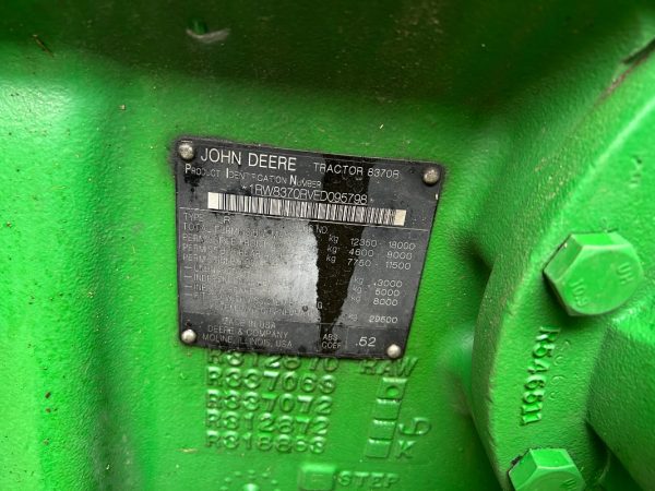 TRACTOR AGRÍCOLA 8370R