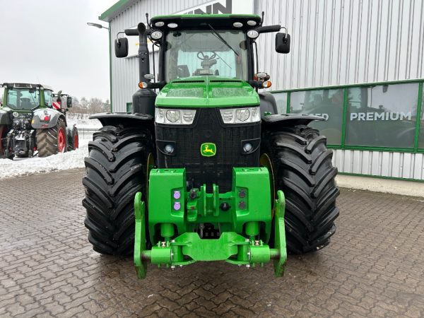 TRACTOR AGRÍCOLA 8370R