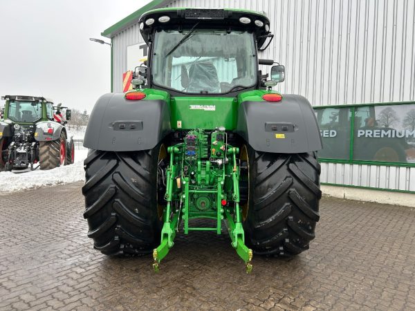TRACTOR AGRÍCOLA 8370R