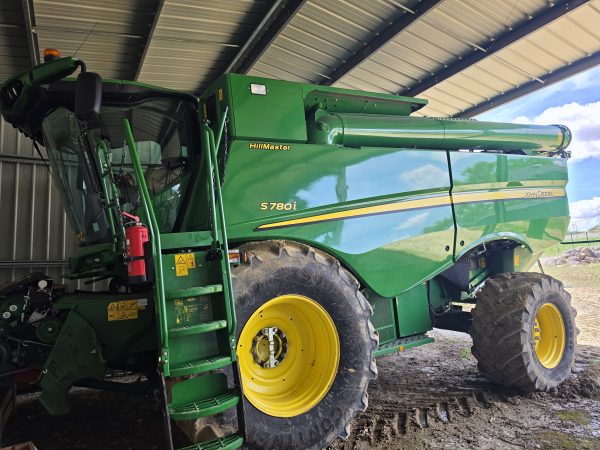 COSECHADORA AGRÍCOLA S780i HM 4X4 / 635R